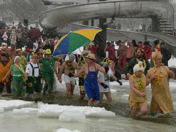 26. Winterbaden in Berlin, Foto von Andrej Barth