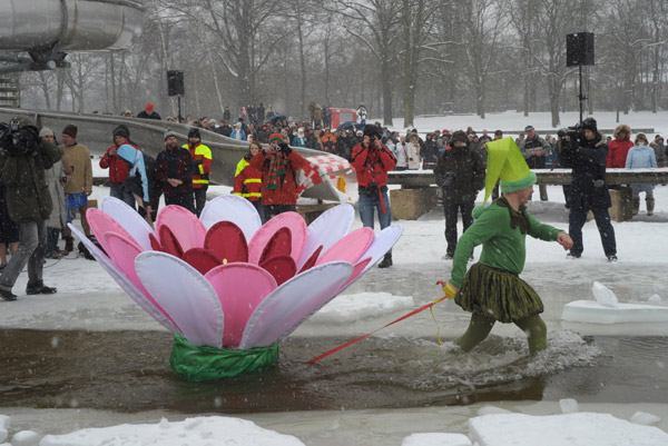 26. Winterbaden in Berlin, Foto von Bernd Kühler