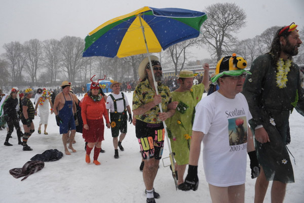 26. Winterbaden in Berlin, Foto von Bernd Kühler